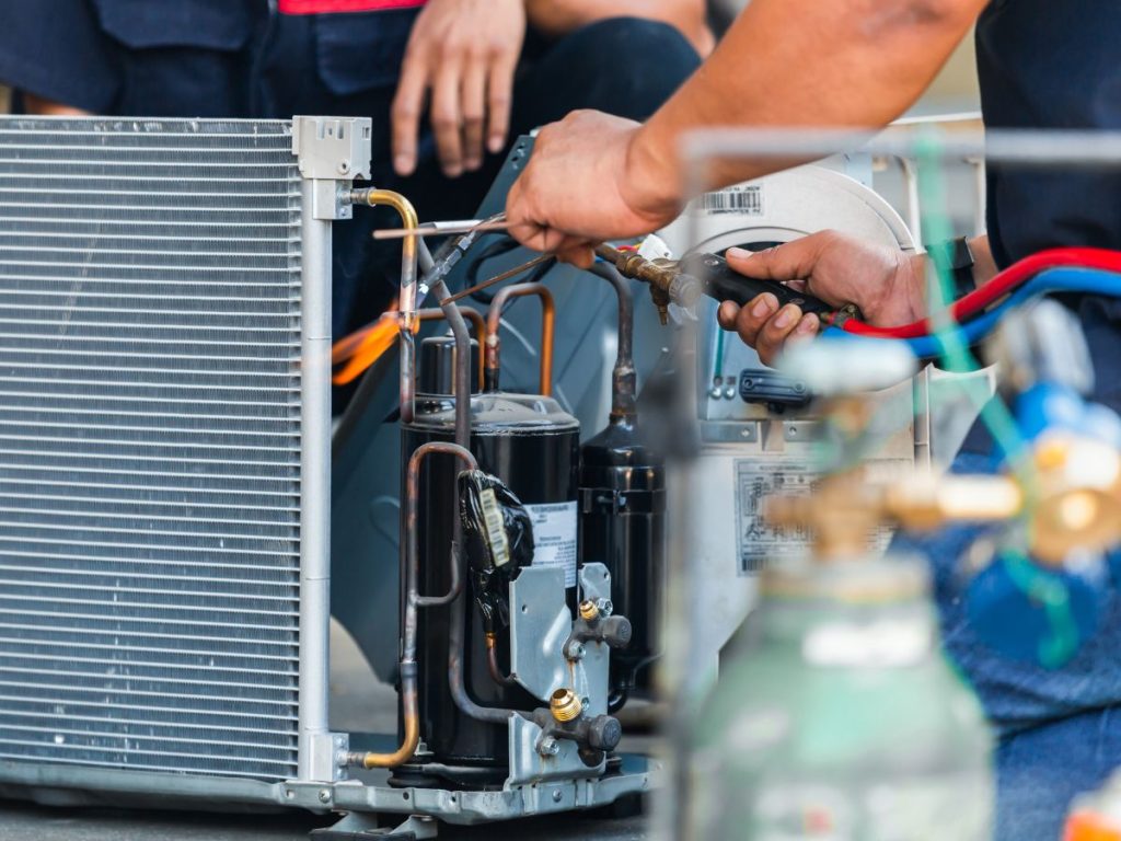 Welding lines during furnace repair
